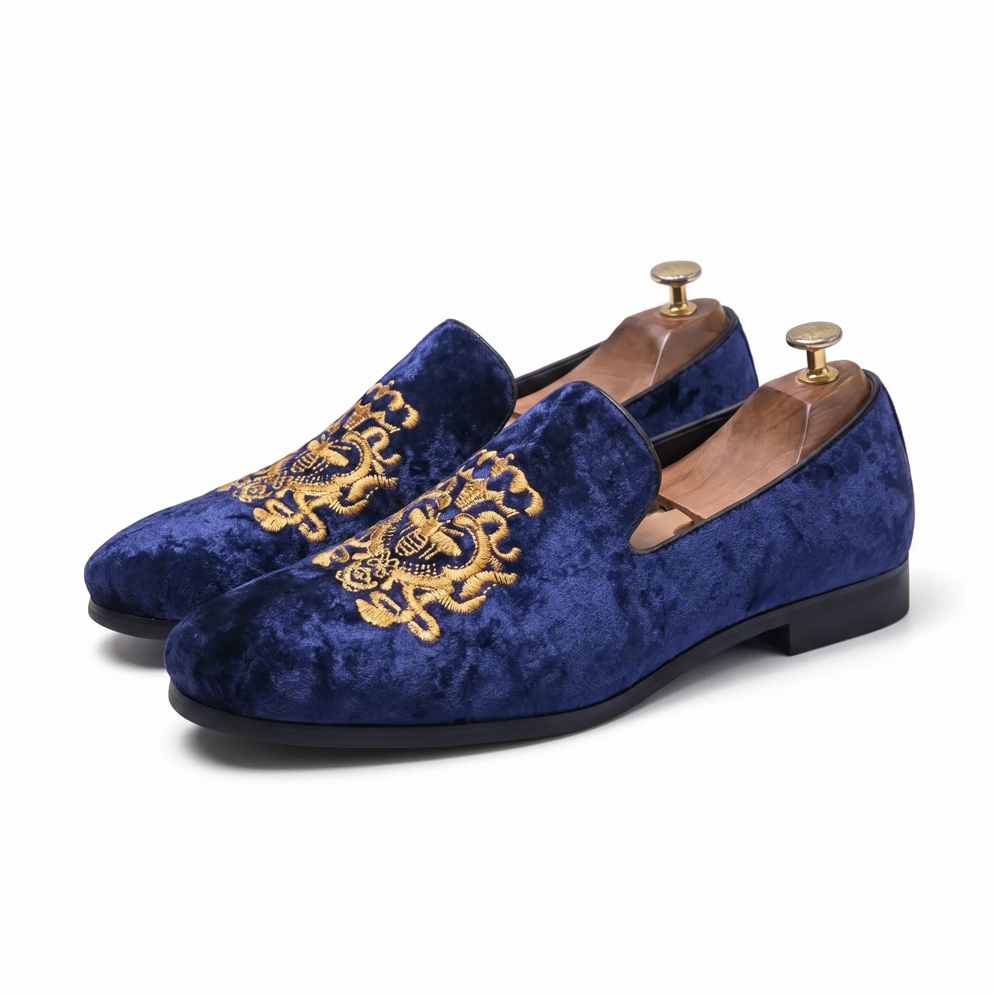 Mocassins Effet Velours Brillant Avec Broderie Fleurie Et Sequins - Studio — Front 3/4 Pair