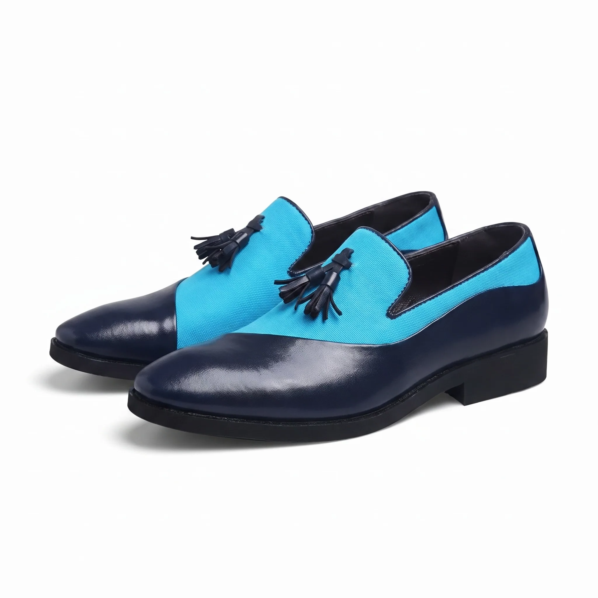 Mocassins À Gland En Daim Avec Plusieurs Couleurs Pour Hommes - Studio — Front 3/4 Pair