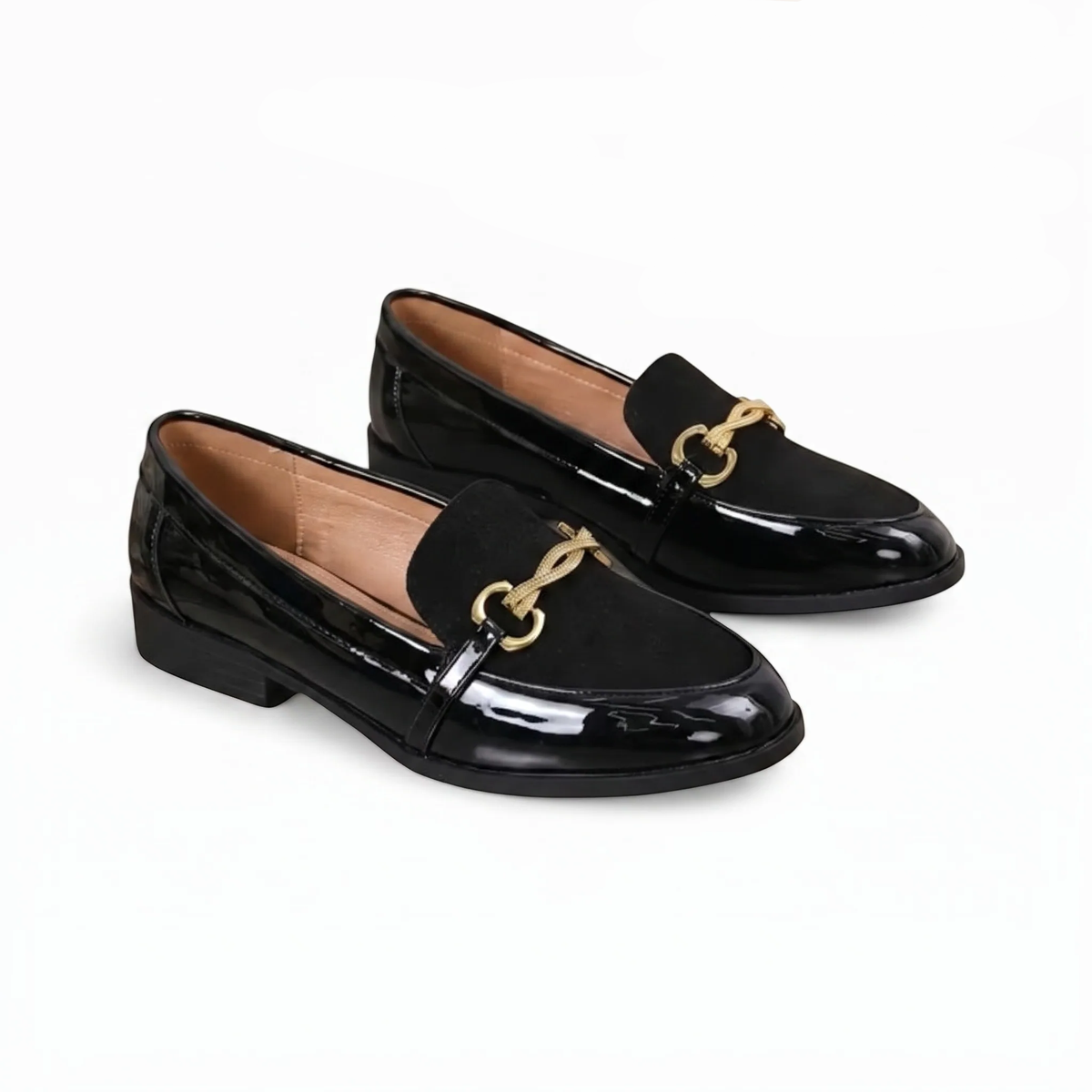 Mocassins Habillés Vernis Noir Et Velours À Mors Dorés - Studio — Front 3/4 Pair Image