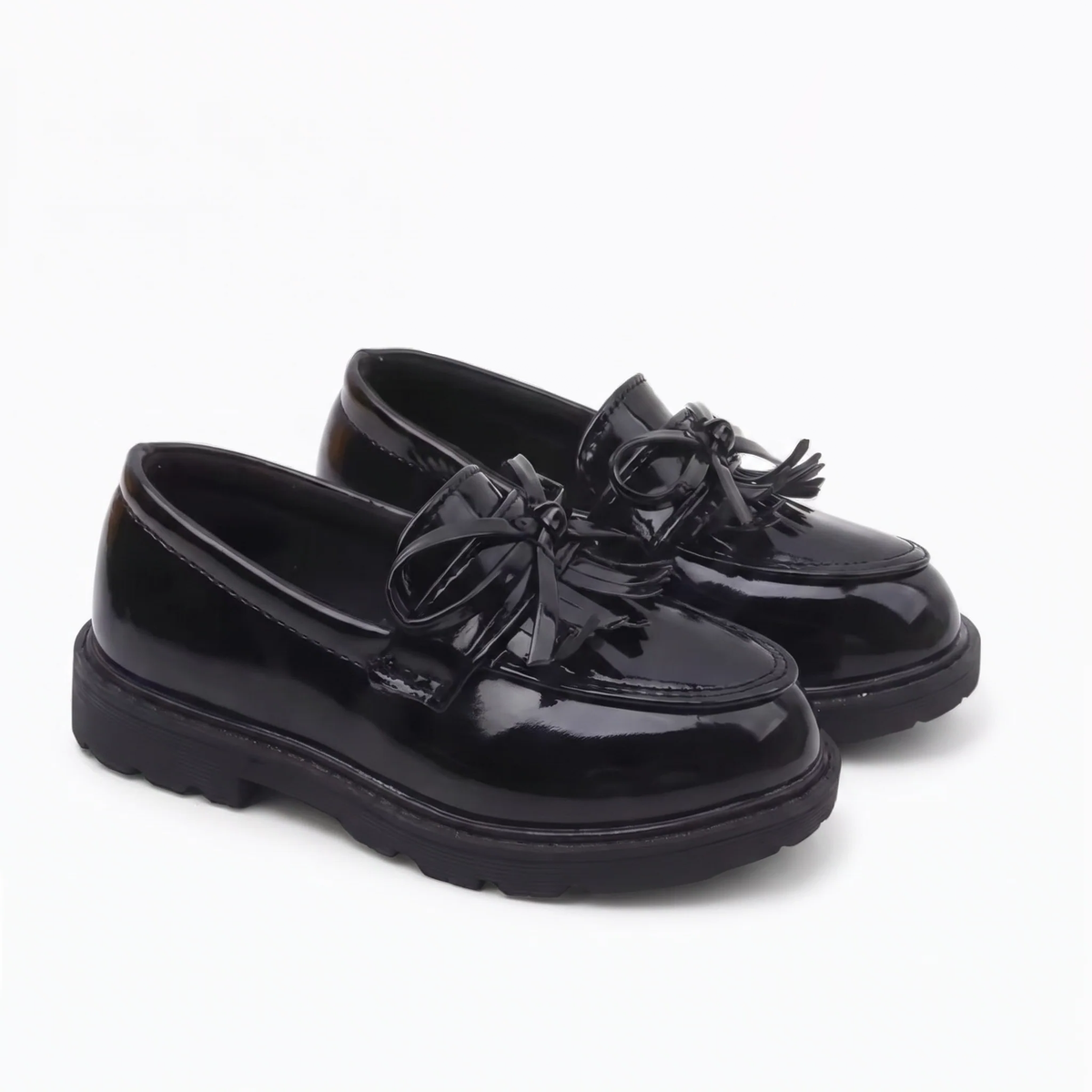 Mocassin Style Britannique Pour Filles - Studio — Front 3/4 Pair Image