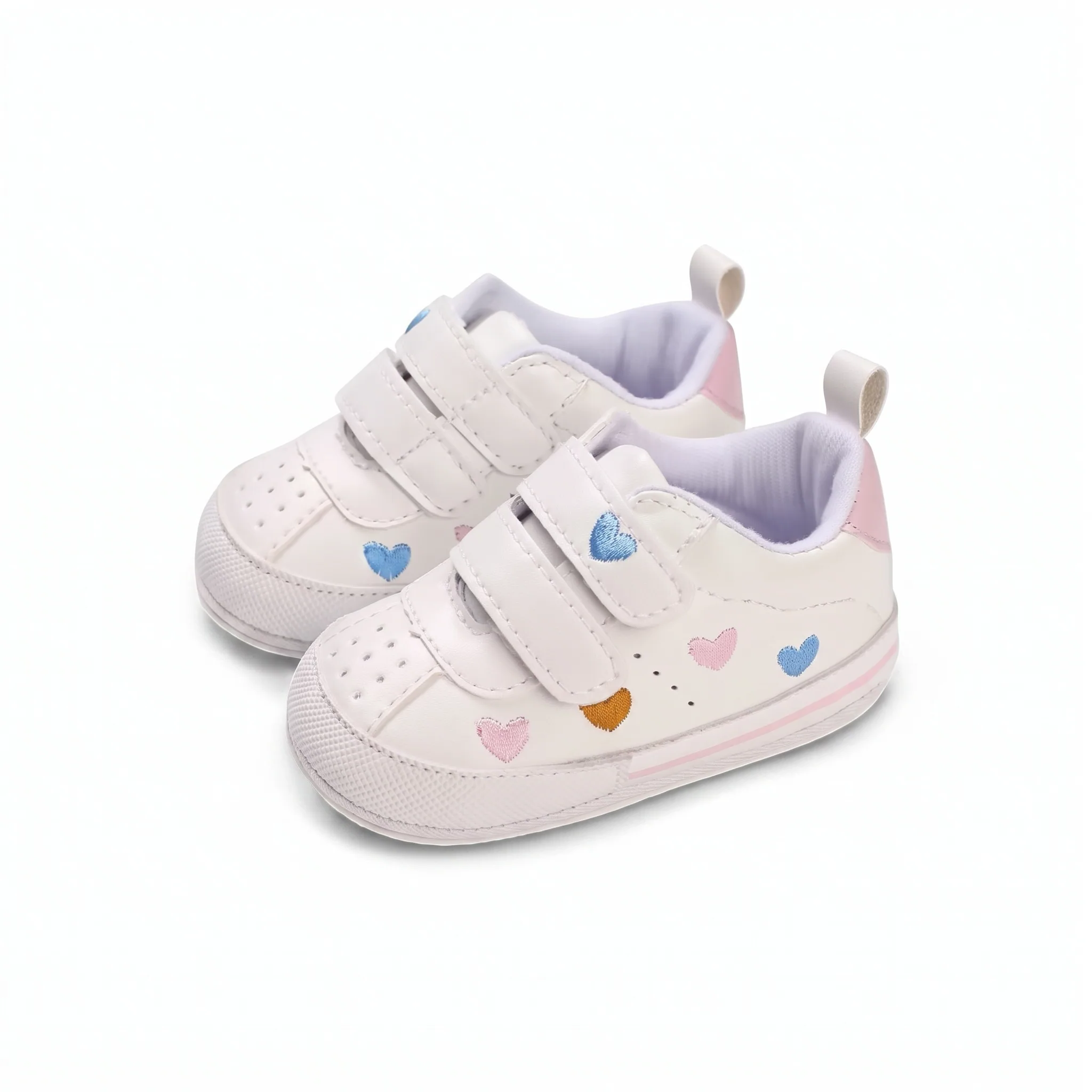 Mocassins Pour Bébé Fille À Motif Coeur - Studio — Front 3/4 Pair