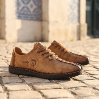 Mocassins En Cuir Synthétique Pour Homme Avec Semelle Orthopédique - Lifestyle — Mediterranean Editorial