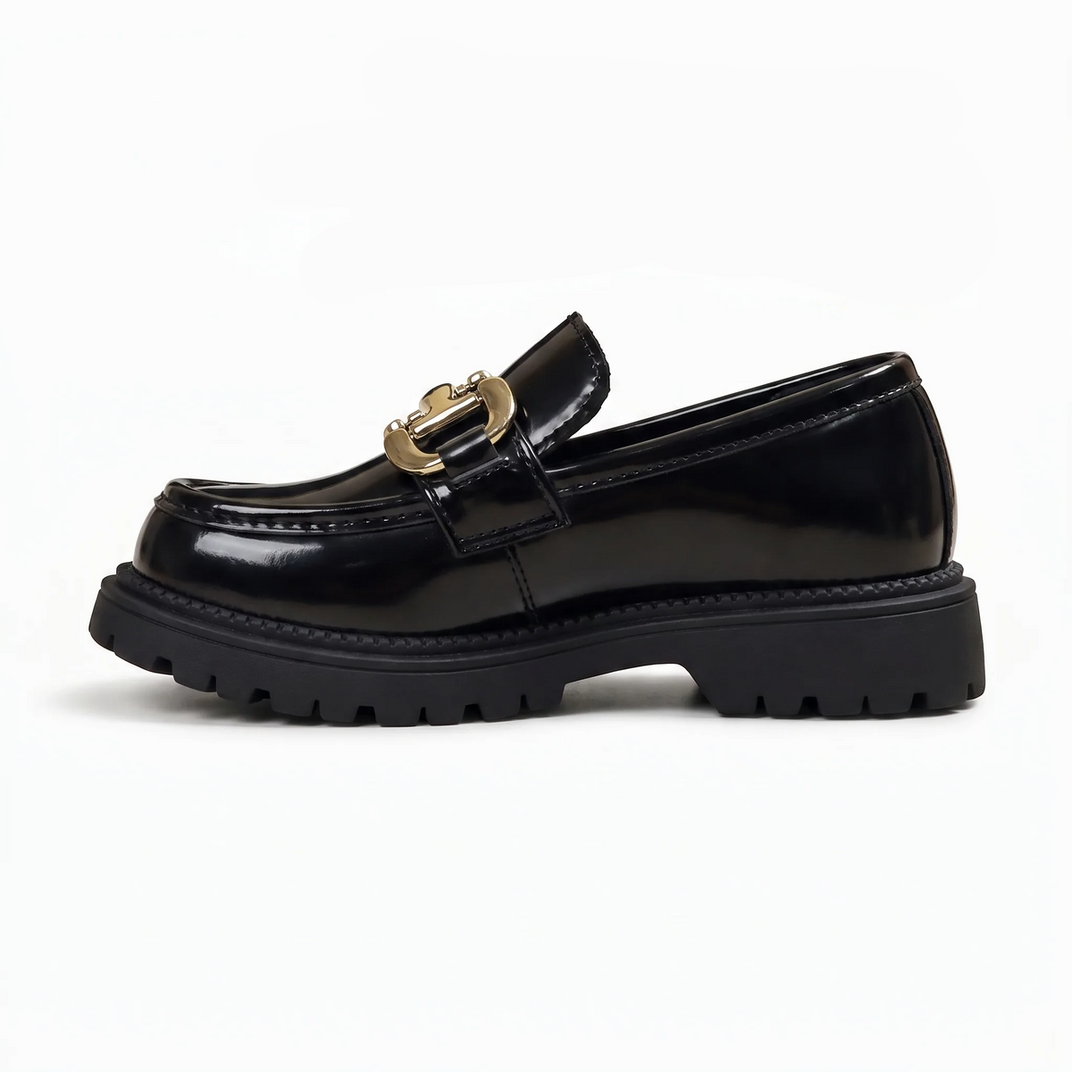 Mocassins Vernis Avec Une Chaîne Brillante Pour Fille - Studio — Side Profile
