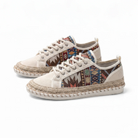 Mocassins Indiens En Toile - Studio — Front 3/4 Pair