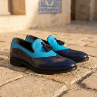 Mocassins À Gland En Daim Avec Plusieurs Couleurs Pour Hommes - Lifestyle — Mediterranean Editorial