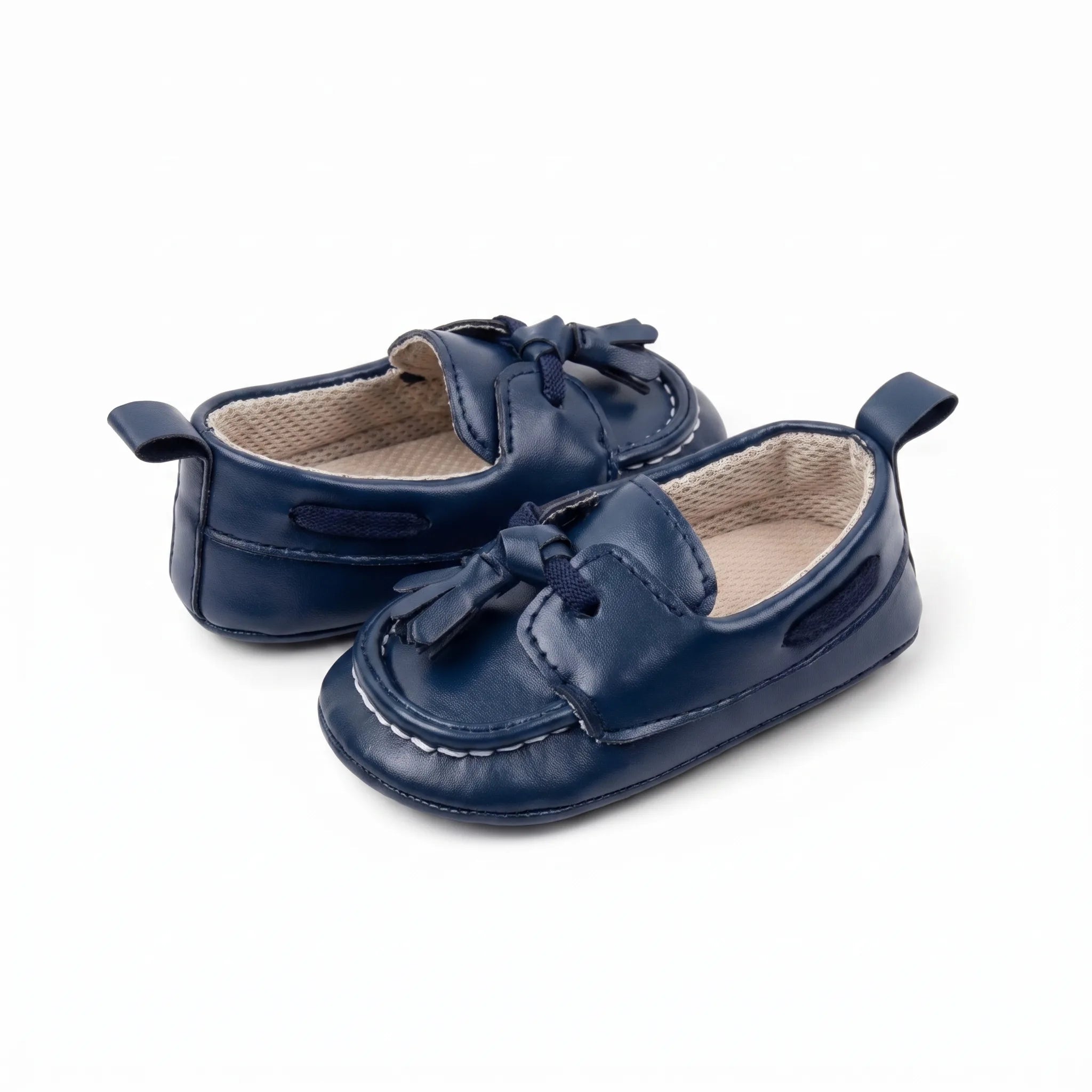 Mocassins À Glands Élégants Pour Bébé - Studio — Front 3/4 Pair