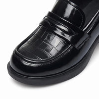 Mocassins À Talons En Cuir Verni Pour Femmes - Studio — Detail Close-up
