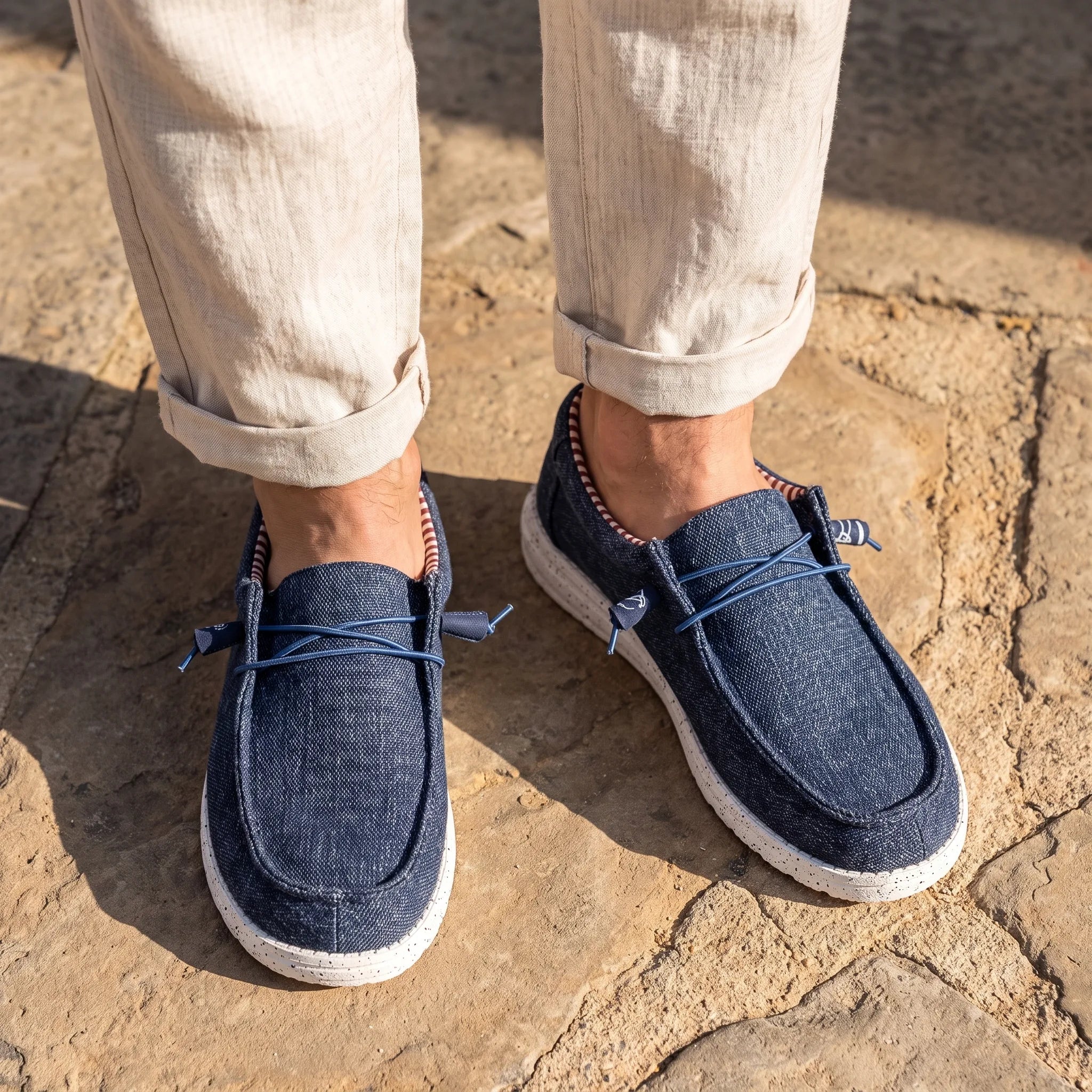 Mocassins Bateau Au Design Original Pour Homme - On-foot — Top-down Worn View Image