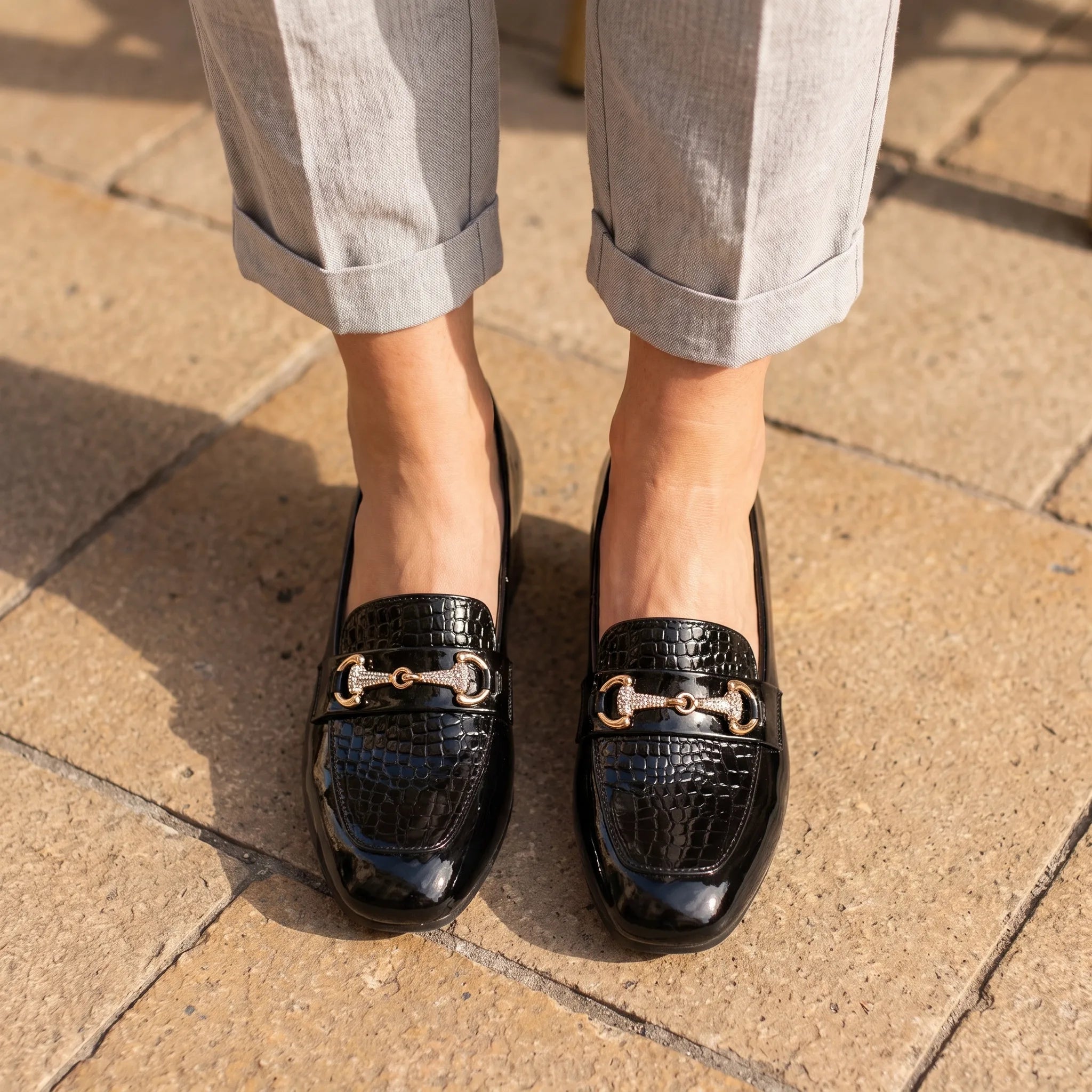 Mocassins Carrés En Cuir Véritable Pour Femmes - On-foot — Top-down Worn View Image