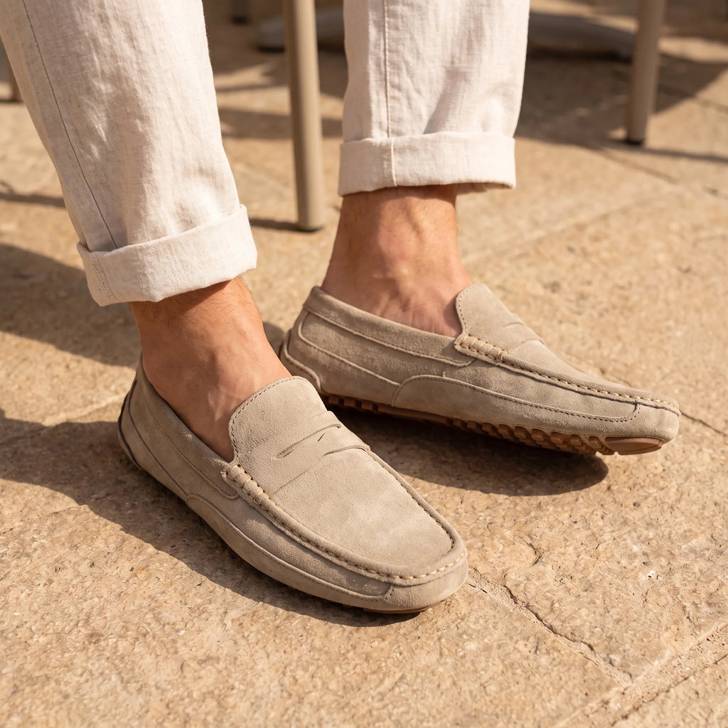 Mocassins Classiques En Cuir Véritable Respirants - On-foot — Top-down Worn View