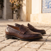 Mocassins Décontractés Marron En Cuir Véritable Pour Homme - Lifestyle — Mediterranean Editorial