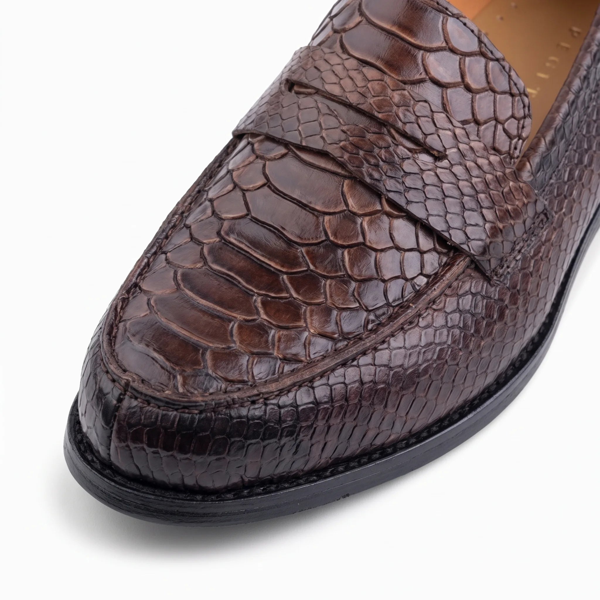Mocassins Décontractés Marron En Cuir Véritable Pour Homme - Studio — Detail Close-up Image