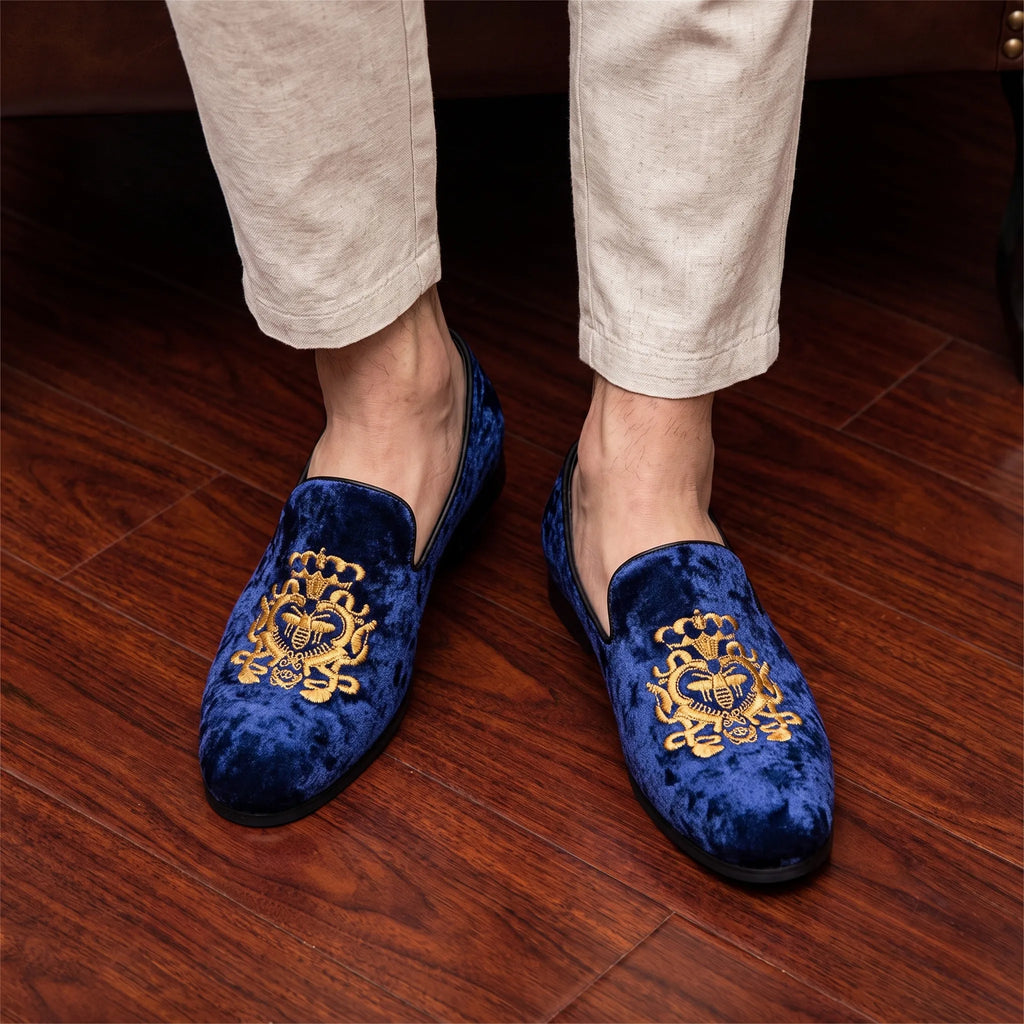 Mocassins Effet Velours Brillant Avec Broderie Fleurie Et Sequins - On-foot — Top-down Worn View