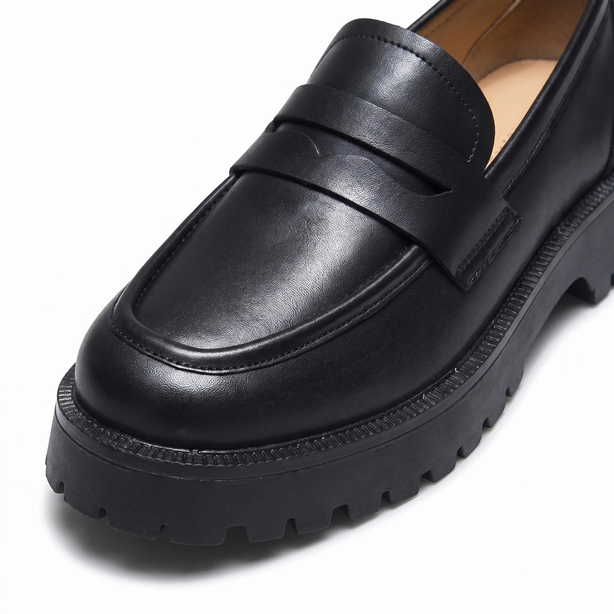 Mocassins En Cuir À Plateforme Pour Femmes - Studio — Detail Close-up Image