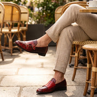 Mocassins En Cuir Vernis Rouge Grain Crocodile - Lifestyle — Worn Editorial