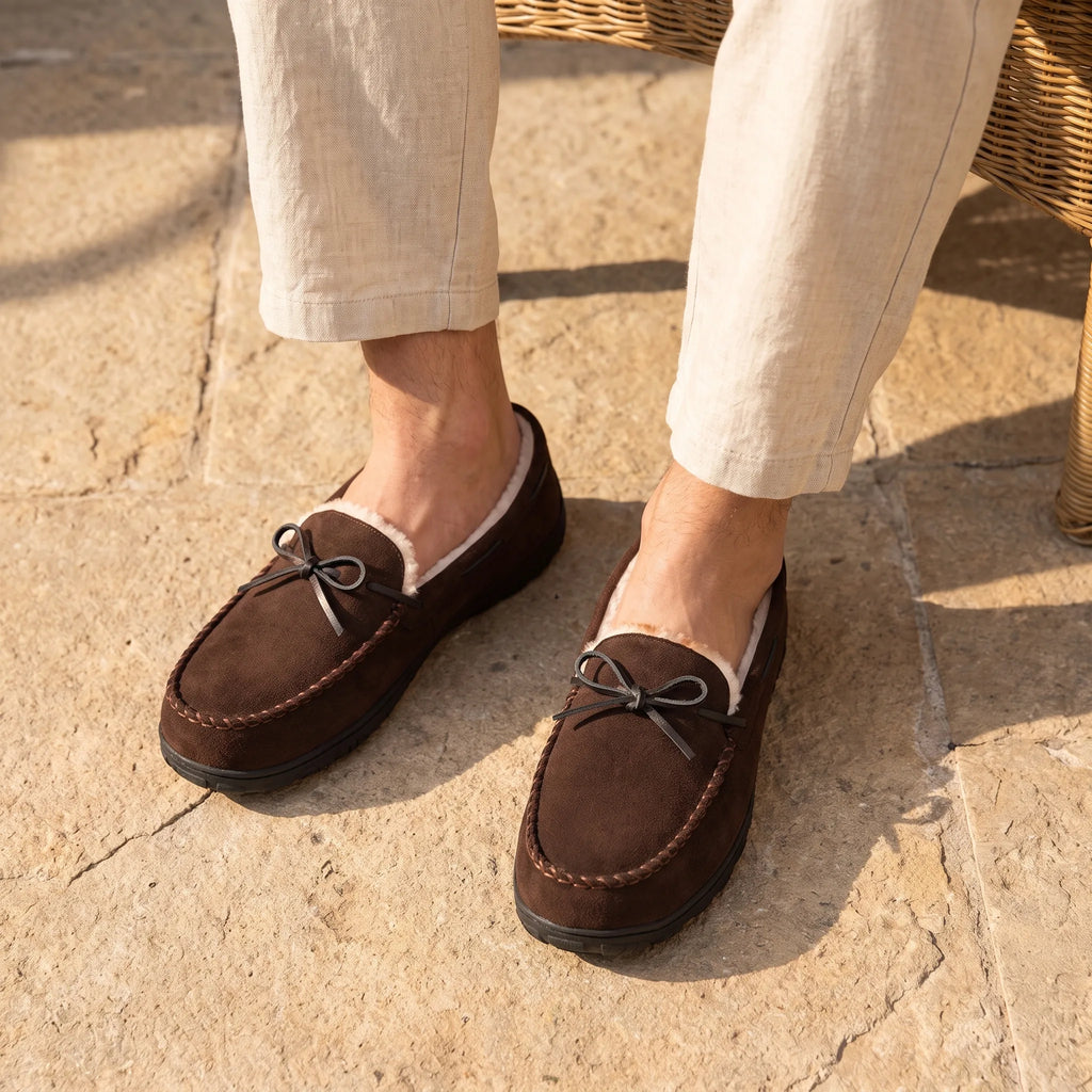 Mocassins En Daim Fourrés - On-foot — Top-down Worn View
