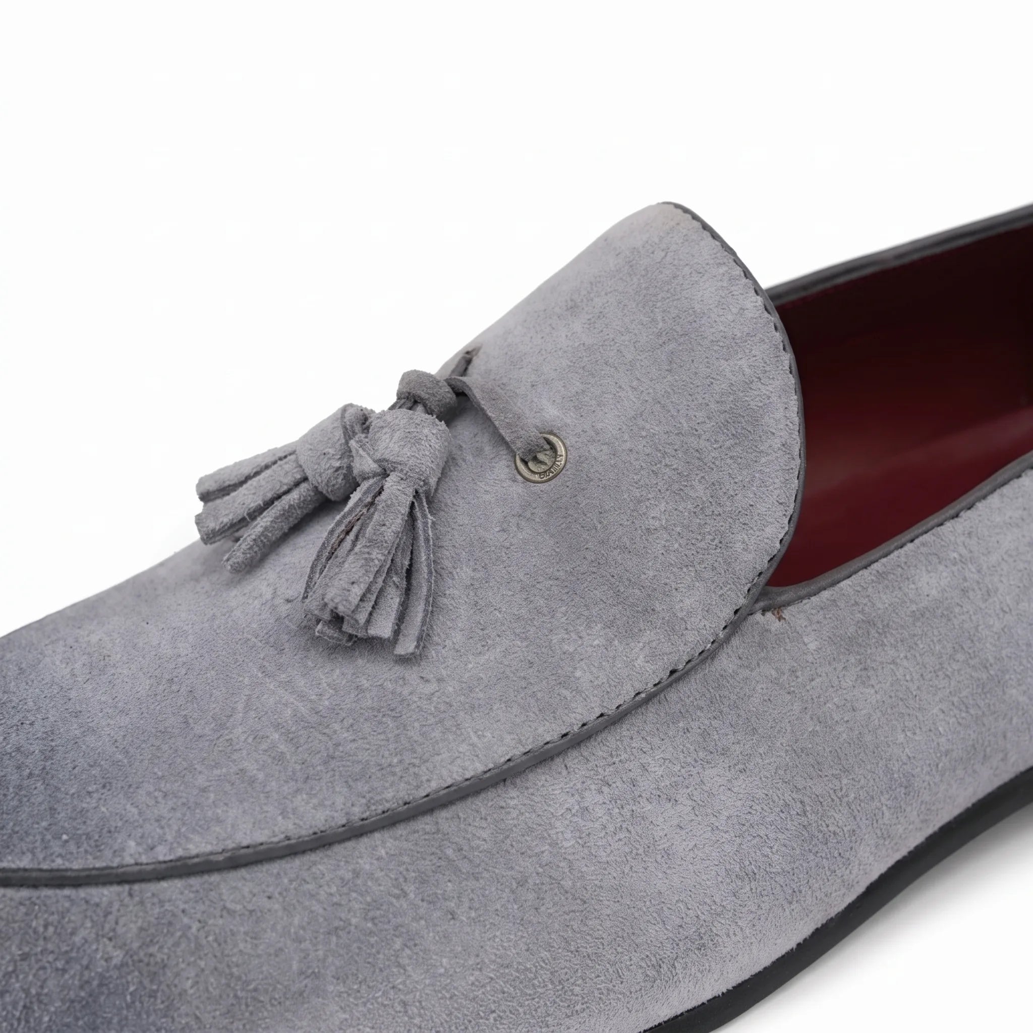 Mocassins En Daim Véritable Souple Et Classique À Glands Pour Homme - Studio — Detail Close-up Image