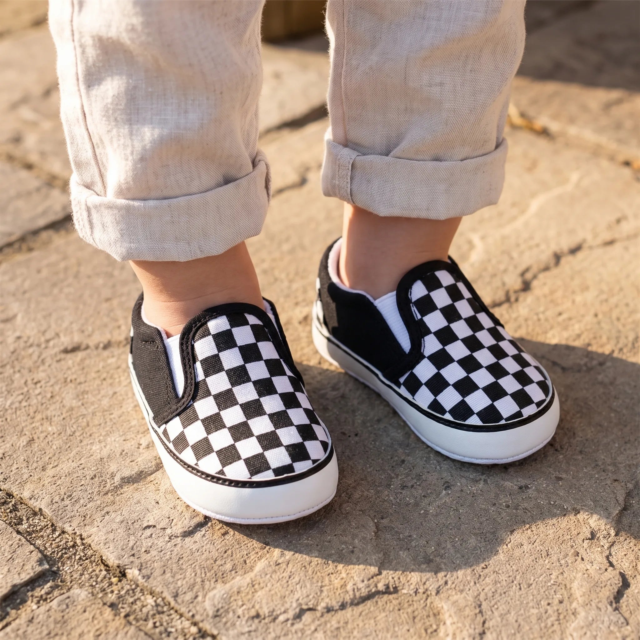Mocassins En Toile À Damier Carreaux Pour Bébé Garçon - On-foot — Top-down Worn View Image