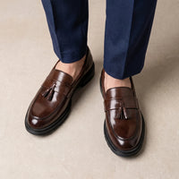Mocassins Habillés À Glands En Cuir Véritable Pour Homme - On-foot — Top-down Worn View