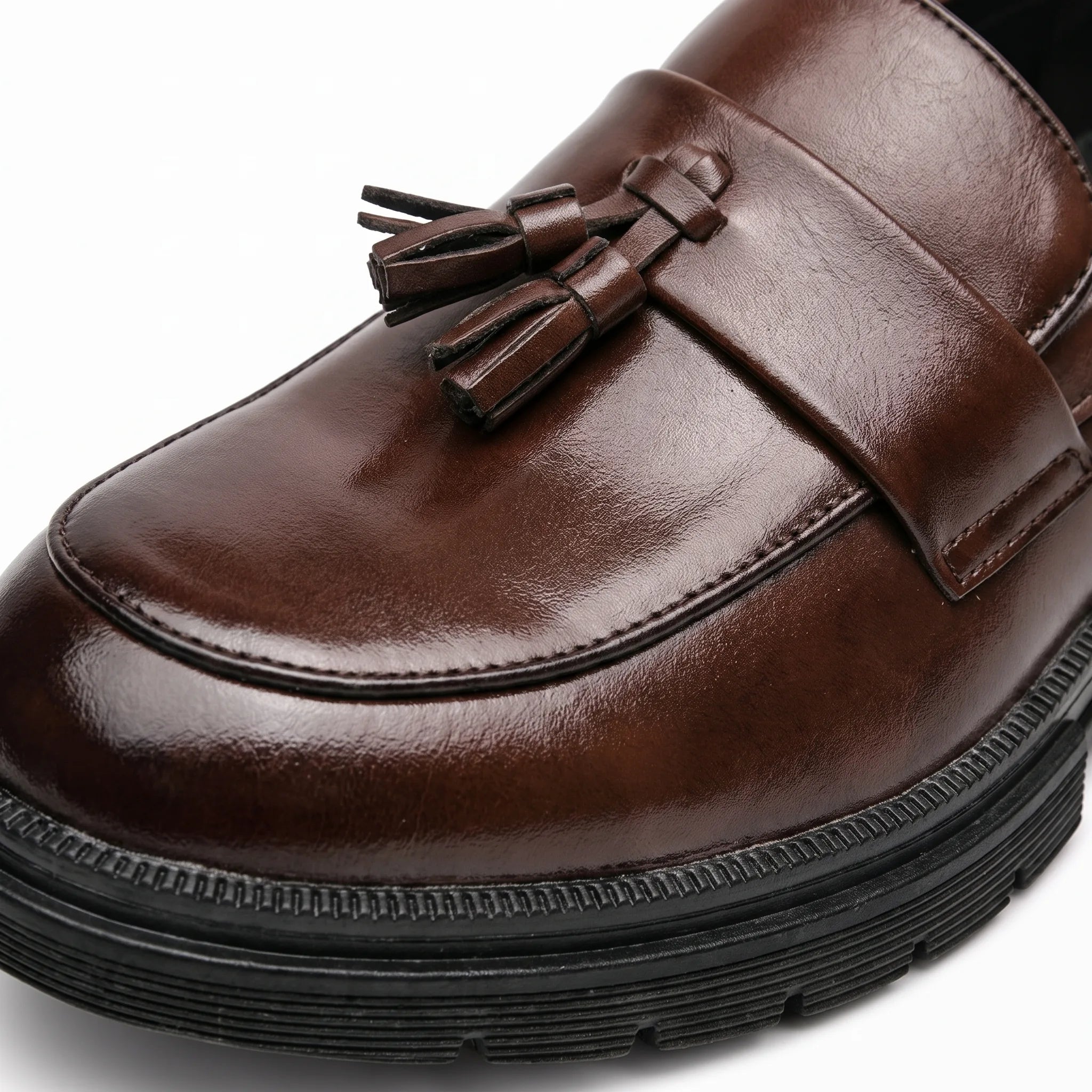 Mocassins Habillés À Glands En Cuir Véritable Pour Homme - Studio — Detail Close-up Image