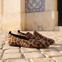 Mocassins Imprimé Léopard À Bout Carré Pour Femme - Lifestyle — Mediterranean Editorial