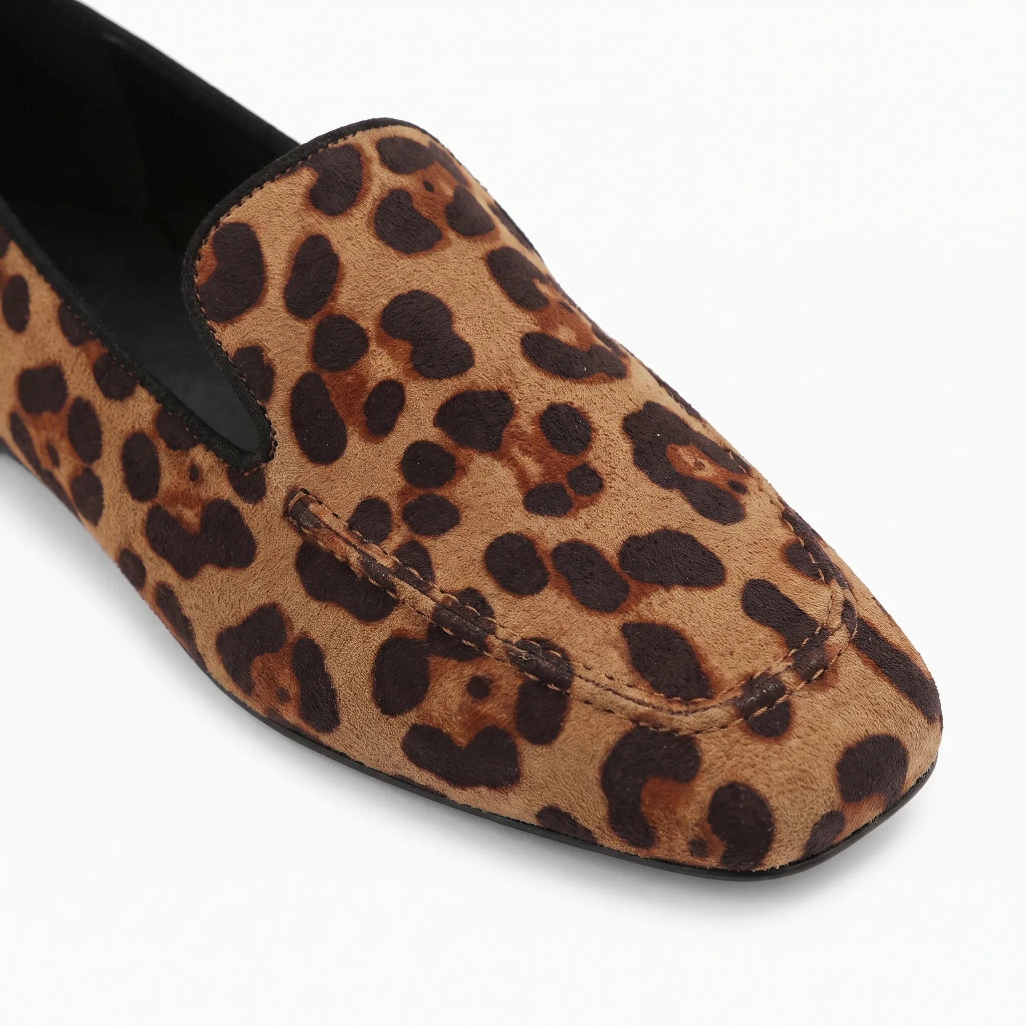 Mocassins Imprimé Léopard À Bout Carré Pour Femme - Studio — Detail Close-up Image