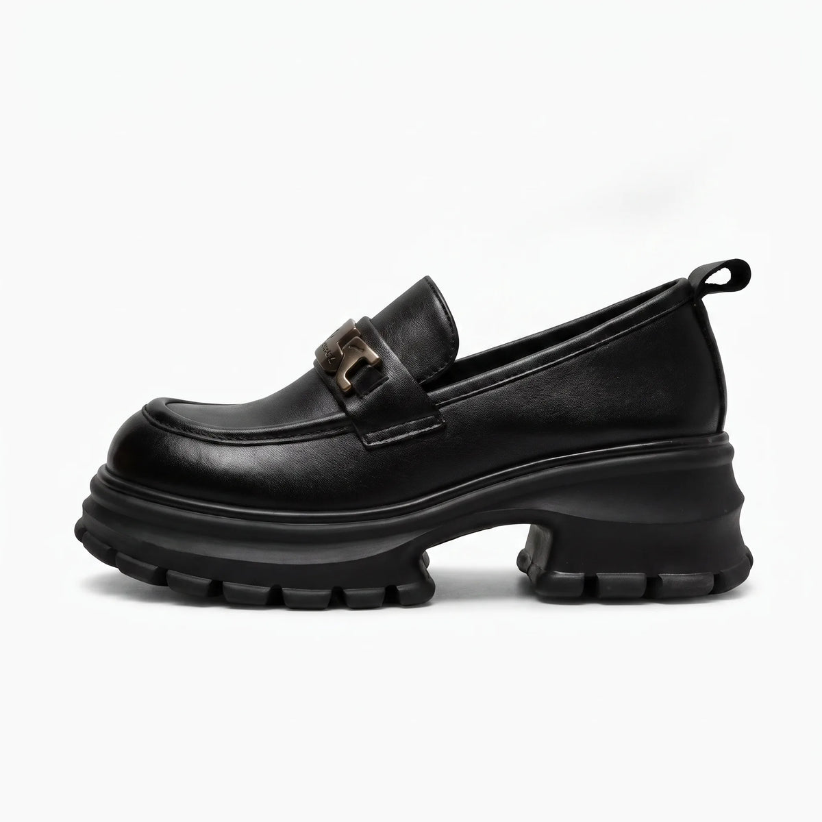 Mocassins Noirs En Cuir À Plateforme Pour Femmes - Studio — Side Profile