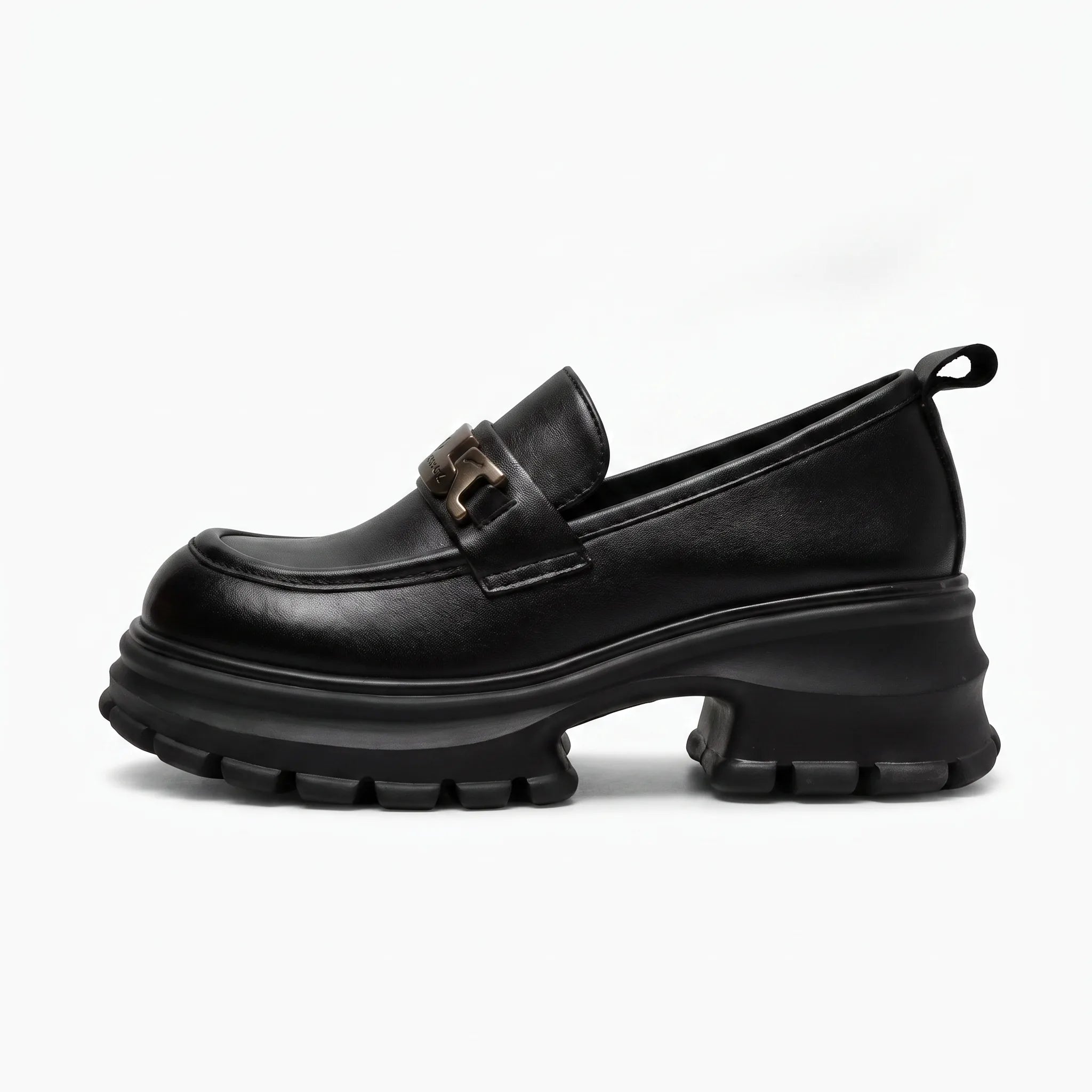 Mocassins Noirs En Cuir À Plateforme Pour Femmes - Studio — Side Profile