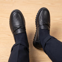 Mocassins Orthopédiques Effet Cuir Avec Coutures Apparentes Pour Femme - On-foot — Top-down Worn View