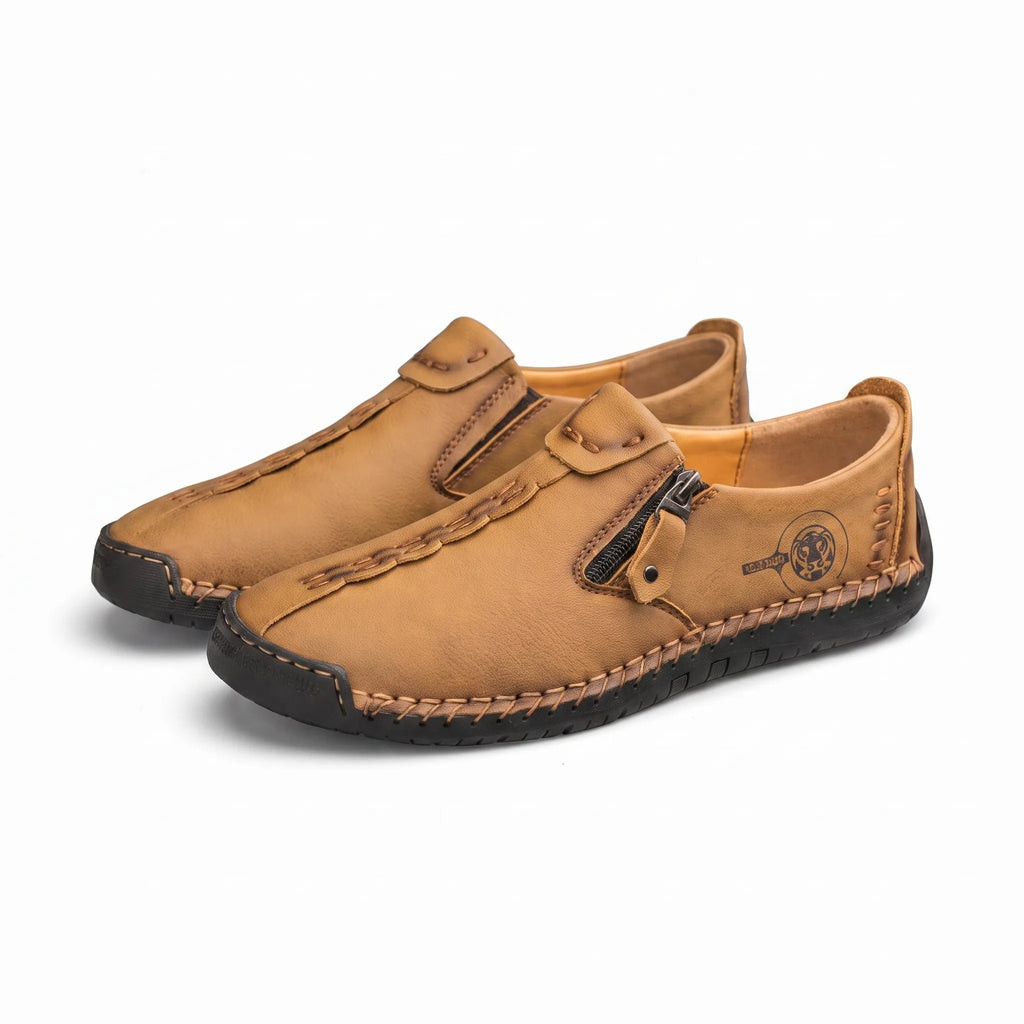 Mocassins Plats En Cuir Synthétique Pour Hommes - Studio — Front 3/4 Pair