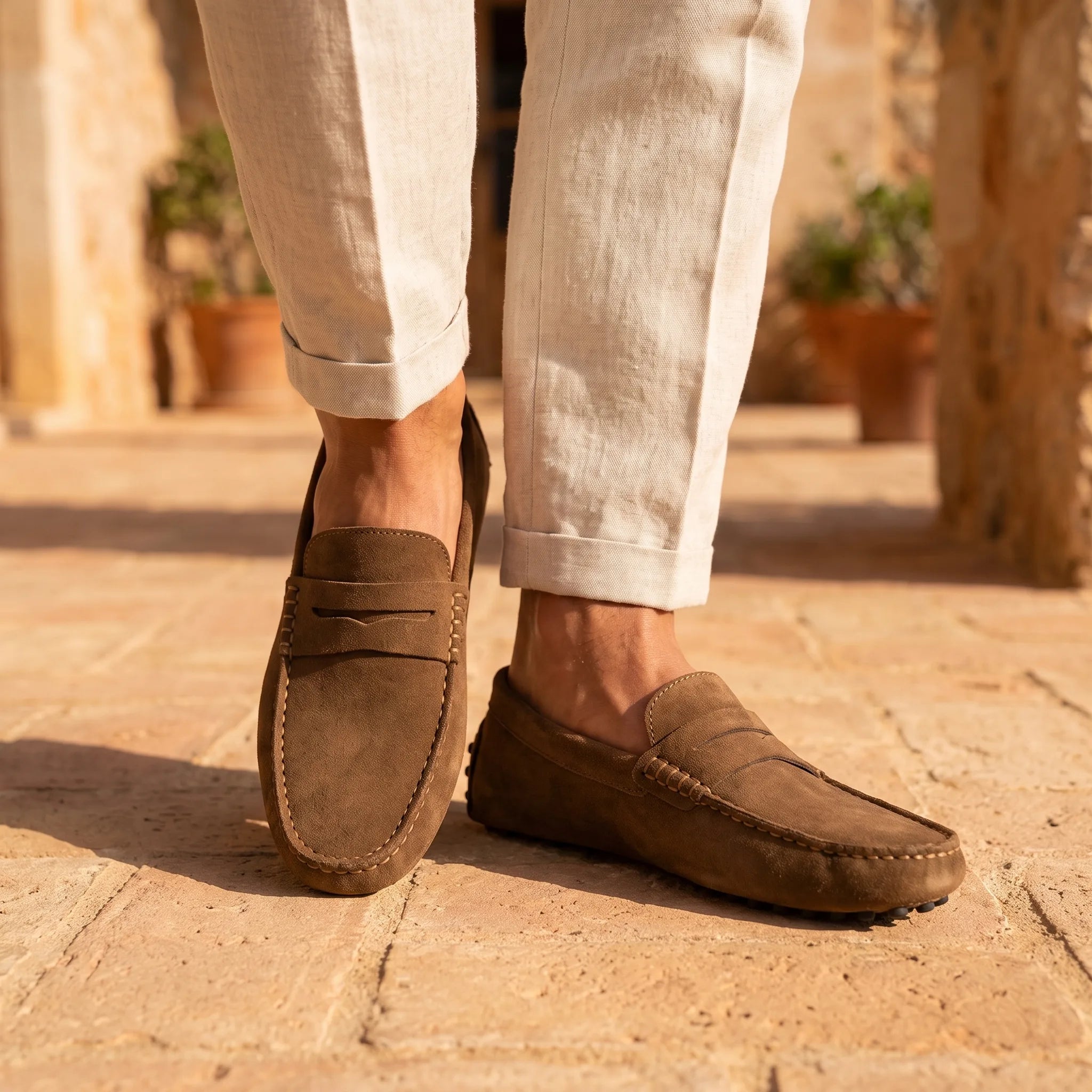 Mocassins Respirants Effet Daim Pour Hommes - On-foot — Top-down Worn View Image