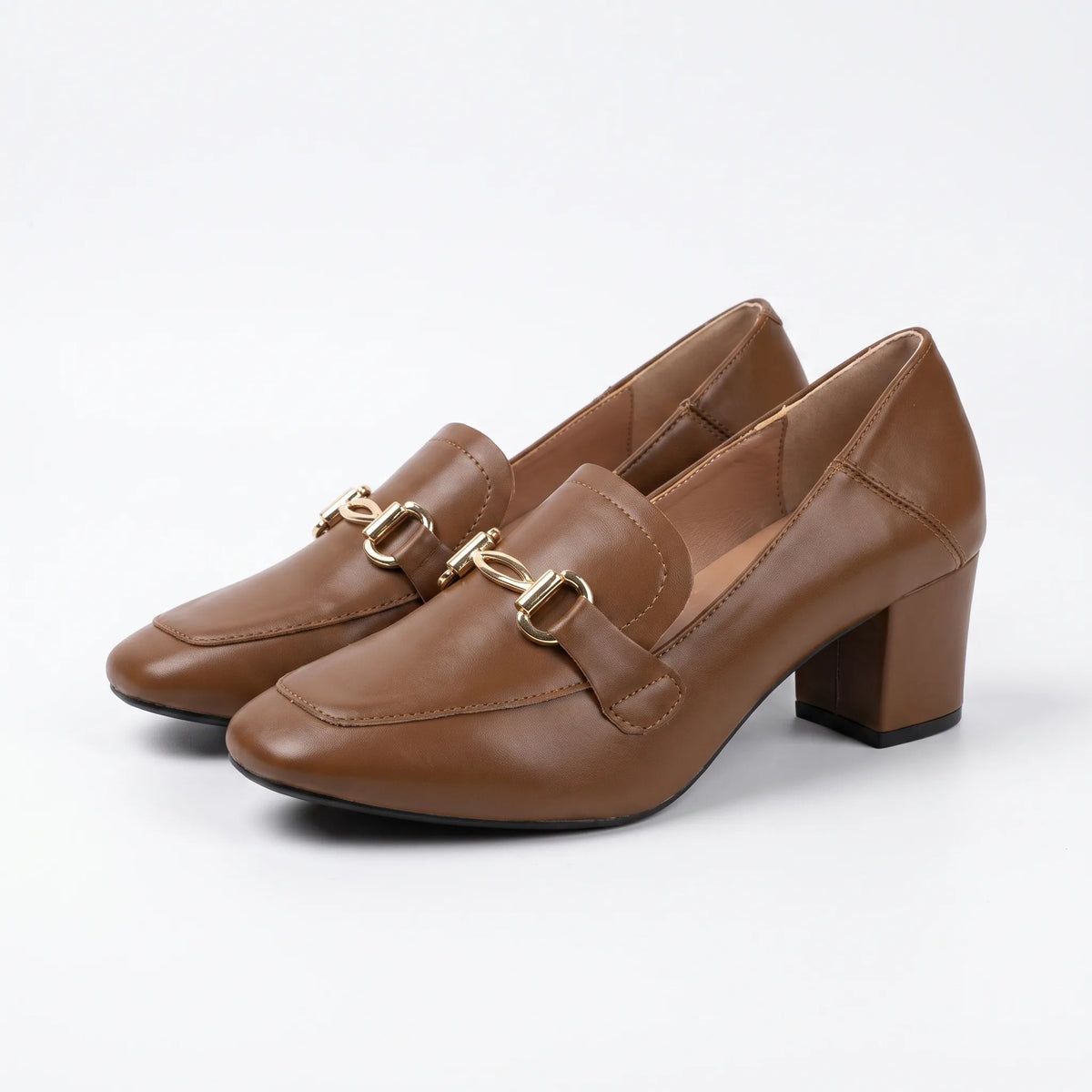 Mocassins Vintage À Talons Et Chaînettes En Cuir Pour Femmes - Studio — Front 3/4 Pair