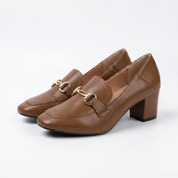 Mocassins Vintage À Talons Et Chaînettes En Cuir Pour Femmes - Studio — Front 3/4 Pair