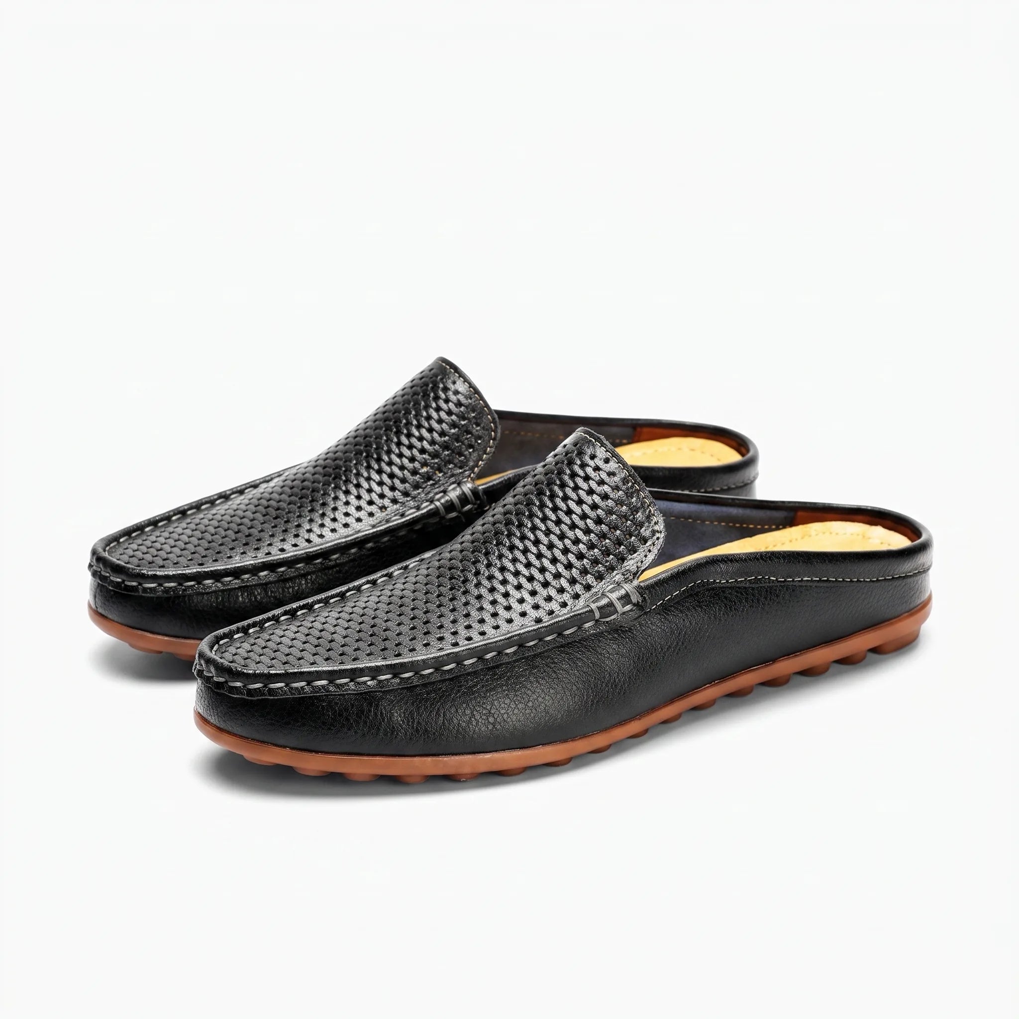Mules Mocassins Souples En Cuir Synthétique - Studio — Front 3/4 Pair